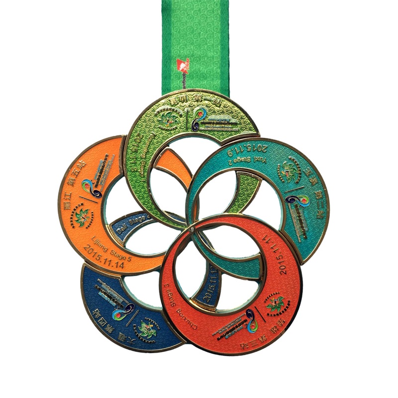 Пользовательские трофеи и медали спортивны золотые военные спортивные медали езды на велосипеде лента металлическая футбольная 3D -медаля.